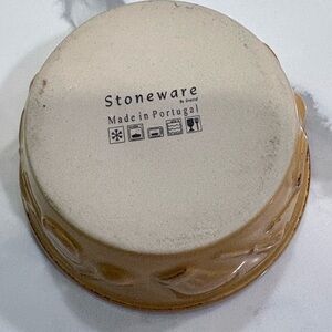 Textured Beige Stoneware Bowl